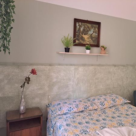 Camera Privata Vicino Al Teatro Ariston Apartment Sanremo Bagian luar foto